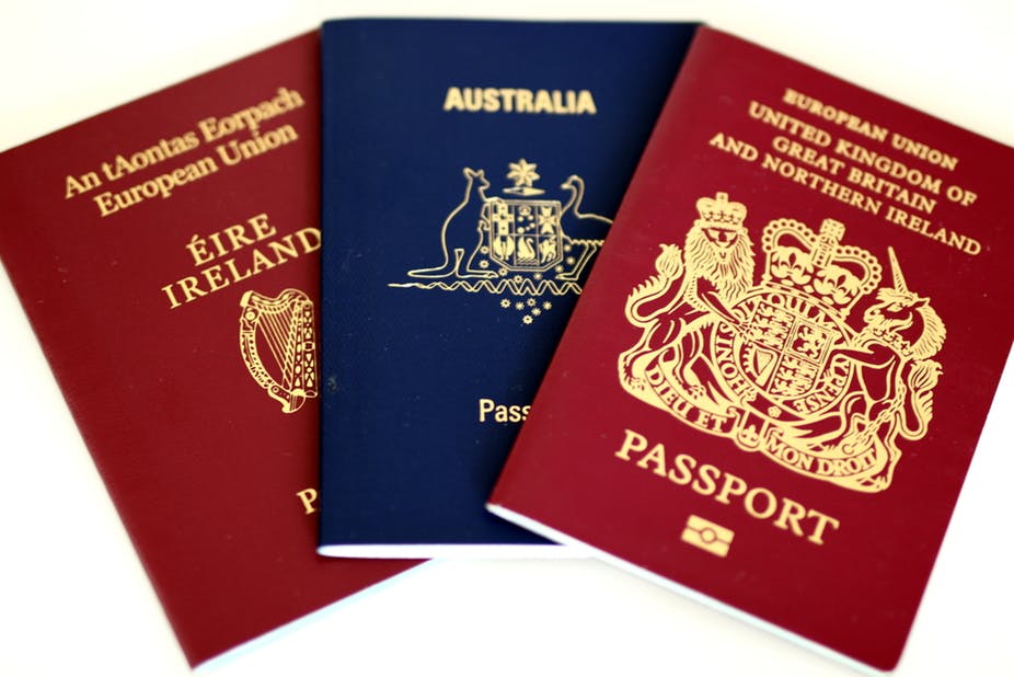 Tôi có thể mang 2 quốc tịch Mỹ-Úc cùng 1 lúc không?