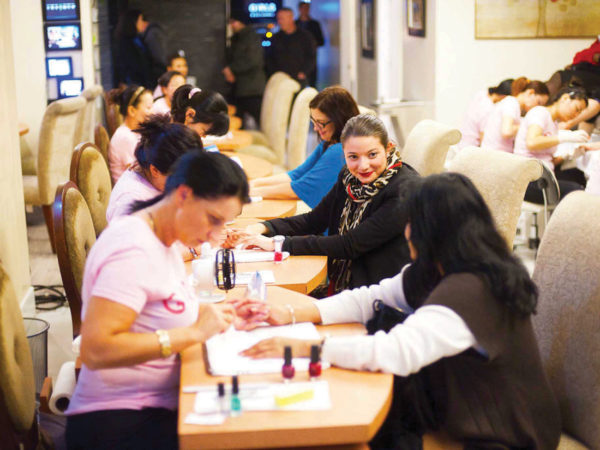 BI-QUYET-THU-HUT-KHACH-CHO-NGANH-NAIL