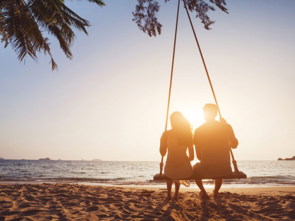 HAY-YEU-NHU-YEU-LAN-DAU-1